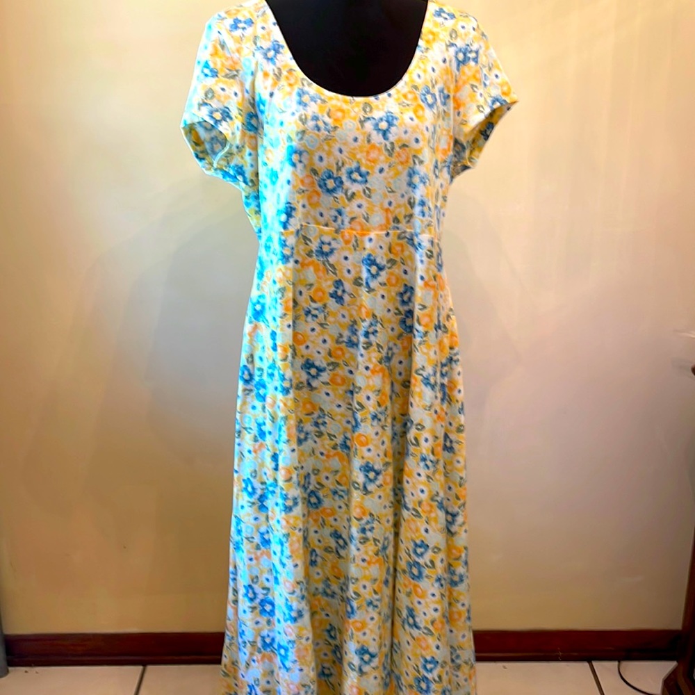 Chaps PXL maxi dress in yellow, blue and orange.